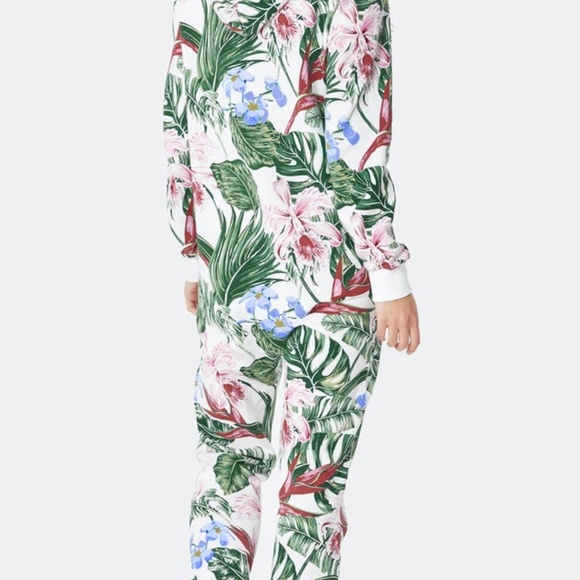Norwegian Original ONEPIECE Tropicana JUMPSUIT Onesie Off-White Floral Unisex XS - Picture 12 of 13